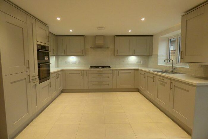 3 Bedroom Property To Rent In Jurston Fields, Wellington, TA21
