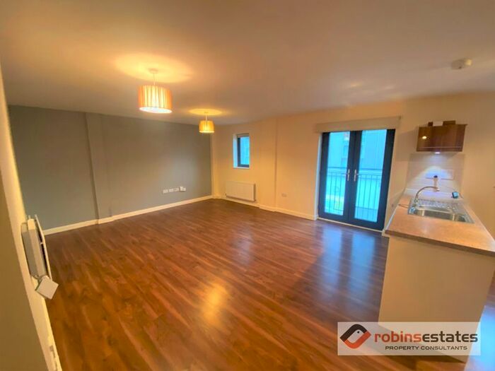 2 Bedroom Flat To Rent In Pavilion Road, West Bridgford, Nottingham, NG2