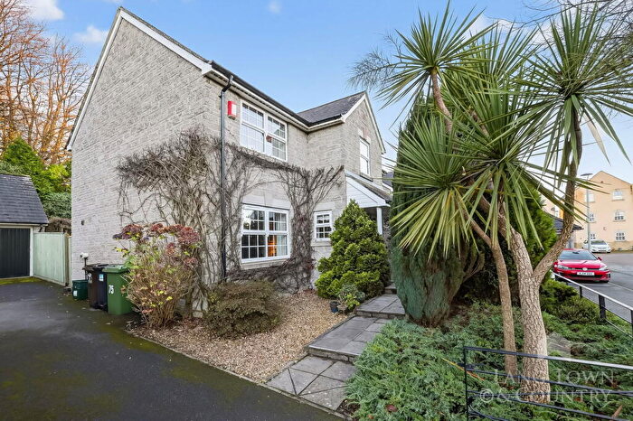 4 Bedroom Detached House For Sale In Temeraire Road, Manadon Park, Plymouth, PL5