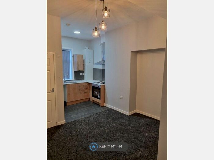 1 Bedroom Flat To Rent In Green Street, Burnley, BB10