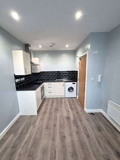 1 Bedroom Flat To Rent In Castleview House, East Lane, Cheshire, WA7