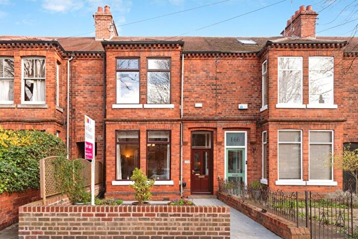 4 Bedroom Terraced House For Sale In Victoria Avenue, Hull, HU5