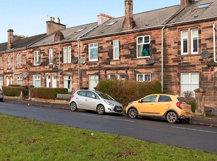 2 Bedroom Flat For Sale In King Street, Coatbridge, Lanarkshire, ML5