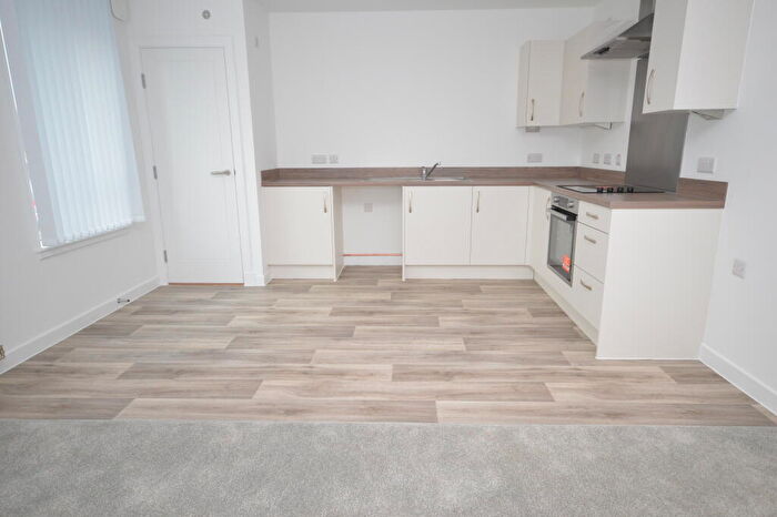 2 Bedroom Apartment To Rent In Flat /, Coll Grove, Glasgow, G21