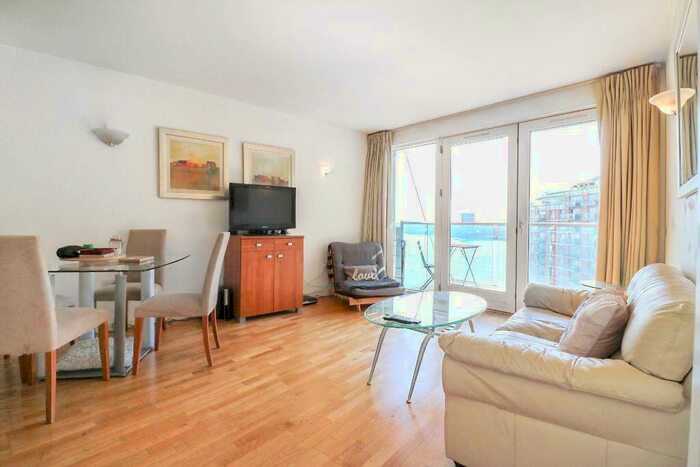 1 Bedroom Flat To Rent In New Providence Wharf, Fairmont Avenue, Canary Wharf, London, E14