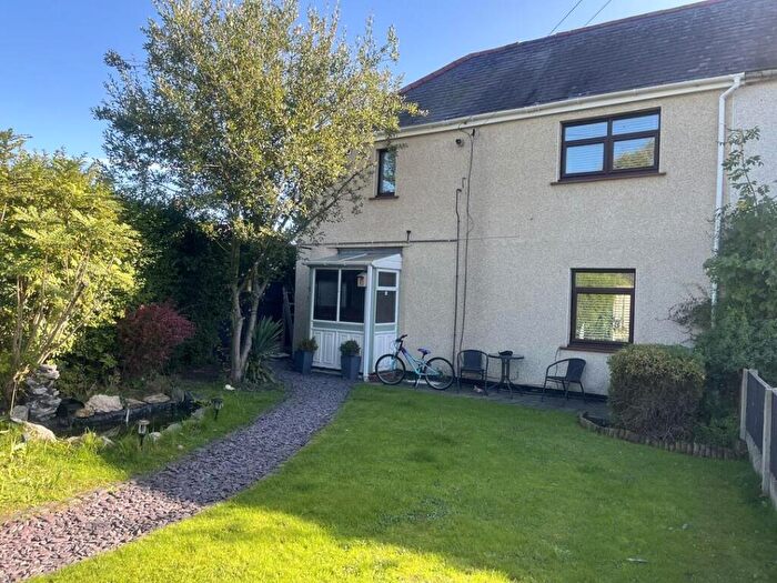 3 Bedroom Semi-Detached House For Sale In Llay New Road, Llay, LL12