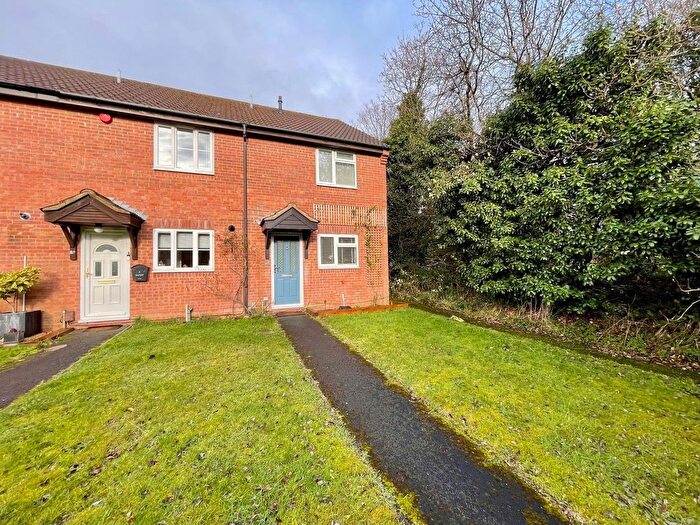 2 Bedroom End Of Terrace House To Rent In Cropper Close, Thatcham, RG19