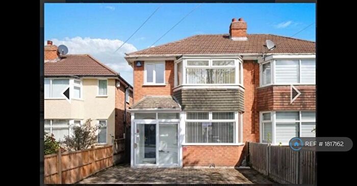 3 Bedroom Semi Detached House To Rent In Whitecroft, Sheldon, Birmingham, B26