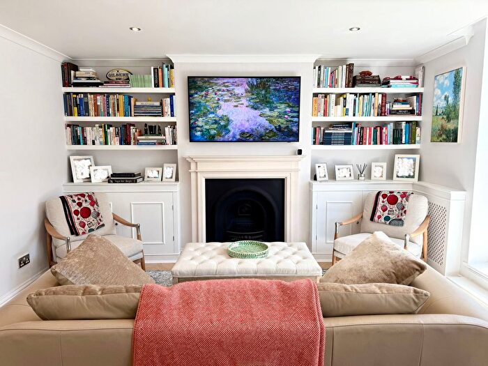 2 Bedroom Flat For Sale In Royal Westminster Lodge, Elverton Street, London, SW1P