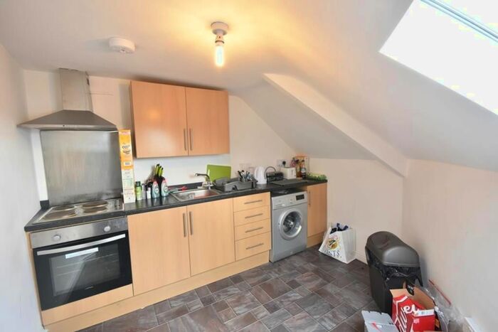 1 Bedroom Flat To Rent In Shield Street, Sandyford, Newcastle Upon Tyne NE2