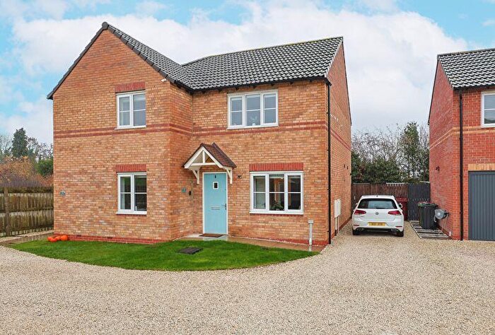 2 Bedroom Semi Detached House For Sale In Cowlishall Drive, Old Tupton, Chesterfield, S42