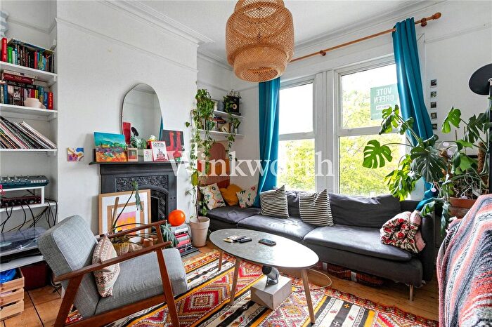 2 Bedroom Flat For Sale In St. John's Road, London, N15