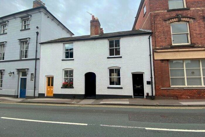 2 Bedroom Cottage To Rent In Beacon Street, Lichfield, WS13