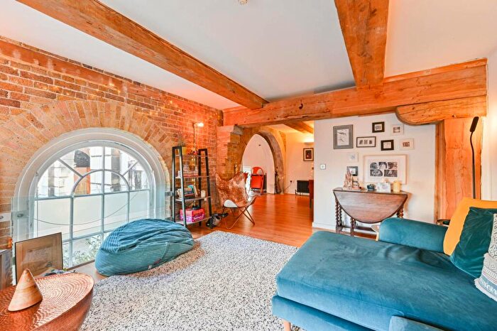 2 Bedroom Flat To Rent In Marlborough Road, Woolwich, London, SE18