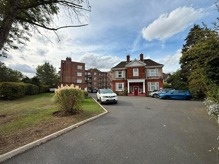 2 Bedroom Flat To Rent In Thurlby Close Harrow Middlesex, HA1