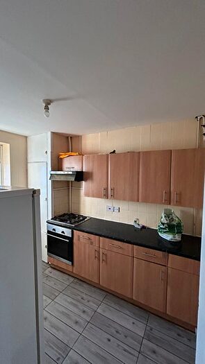 2 Bedroom Flat To Rent In Streatham Hill, London, SW2