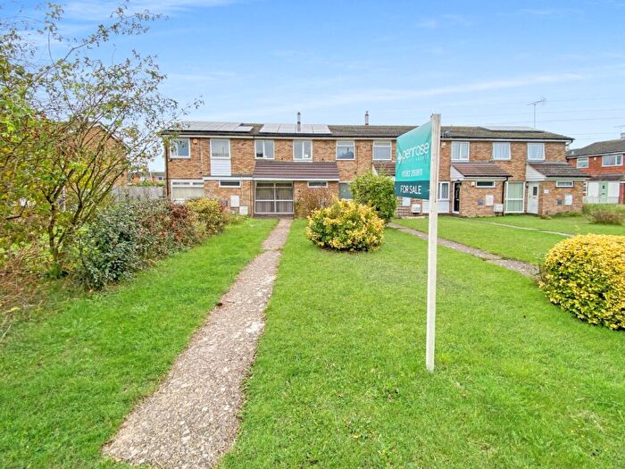 2 Bedroom Terraced House For Sale In Grangeway, Houghton Regis, LU5