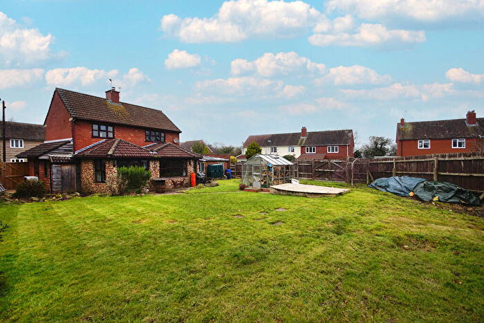 3 Bedroom Detached House For Sale In Chilwood Close, Iron Acton, BS37