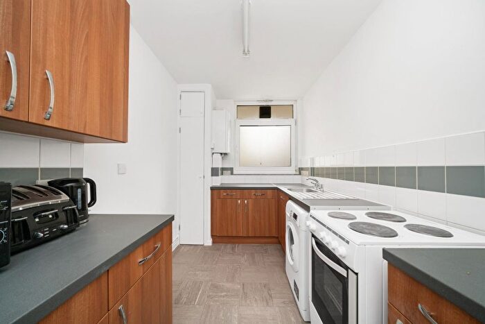 1 Bedroom Flat For Sale In Columbia Road, Shoreditch, E2