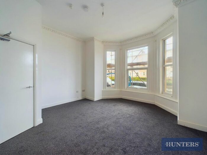 Studio To Rent In The Crescent, Bridlington, YO15