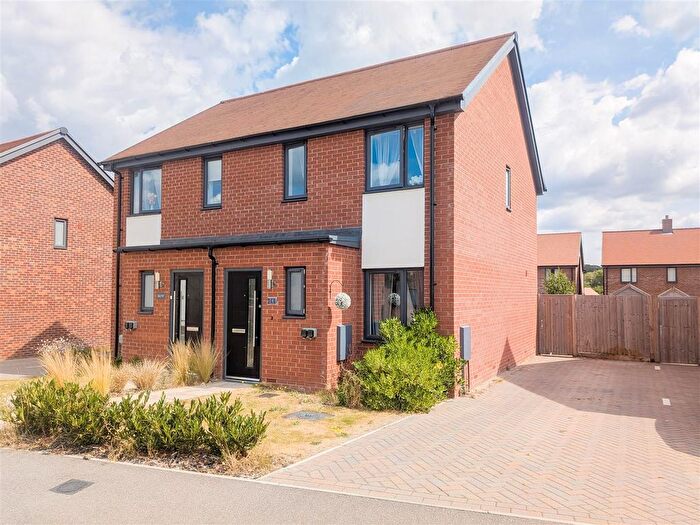 2 Bedroom Semi-Detached House For Sale In Shelduck Avenue, Uckfield, TN22