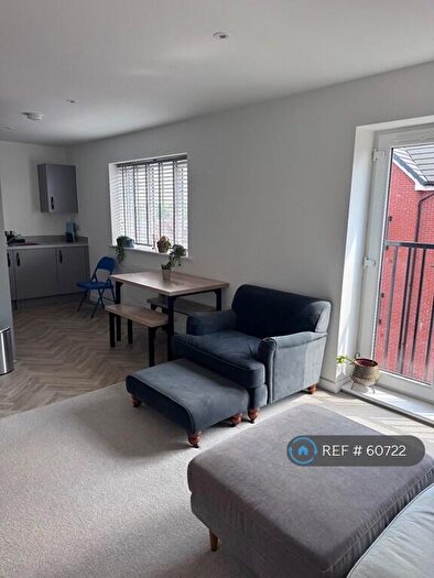 2 Bedroom Flat To Rent In Firecrest Close, Coventry, CV6