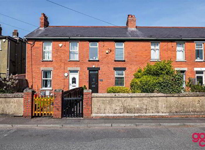 3 Bedroom Mid Terraced House For Sale In School Road, Belfast, BT8