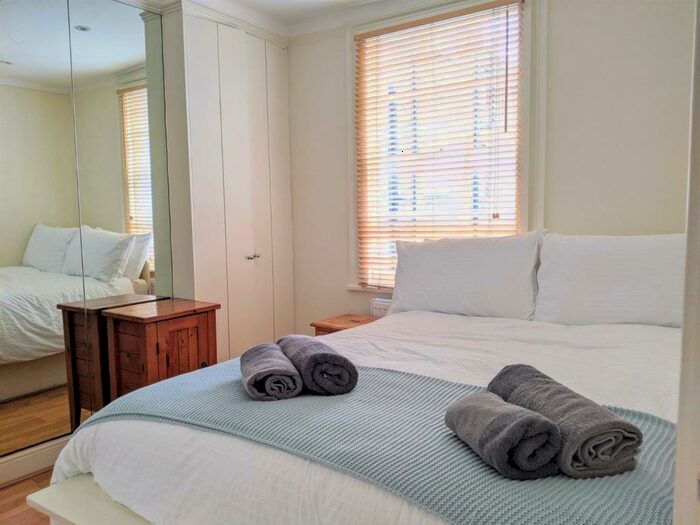 1 Bedroom Flat To Rent In Ivor Place, Marylebone, London, NW1