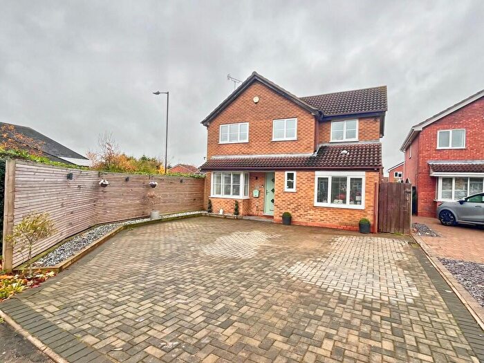 4 Bedroom Detached House For Sale In Sennen Close, Nuneaton, CV11