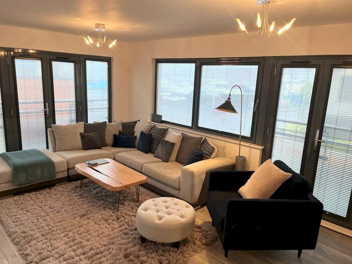 2 Bedroom Apartment To Rent In St. Catherines Court, Maritime Quarter, Swansea, SA1