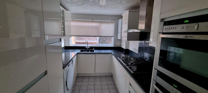 2 Bedroom Flat To Rent In Holland Court, Page Street, Mill Hill, NW7