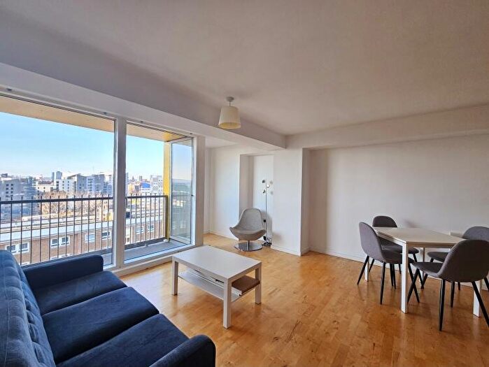 2 Bedroom Apartment To Rent In Saxton The Avenue Leeds, LS9