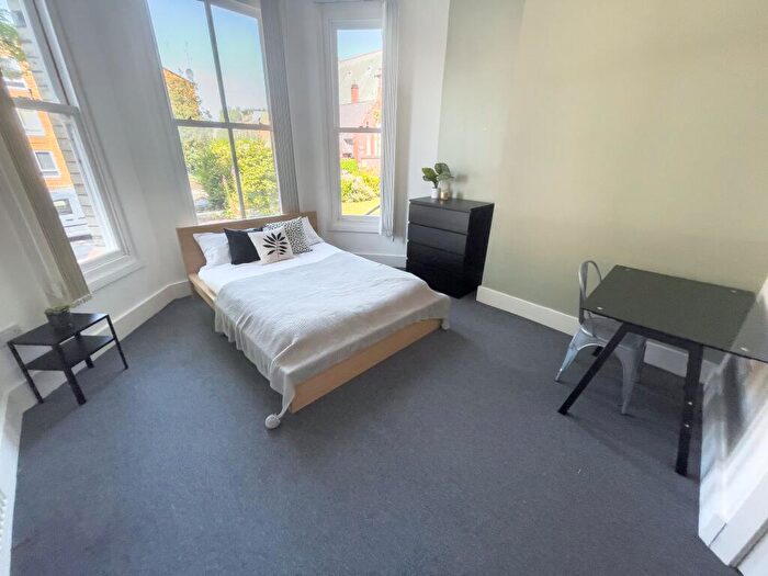 9 Bedroom Semi Detached House To Rent In Hartington Road, L8