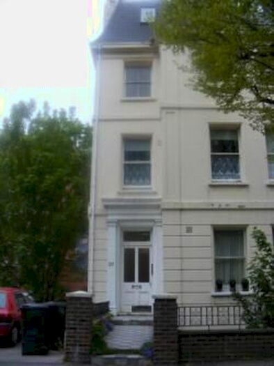 2 Bedroom Flat To Rent In 22 Compton Street, Eastbourne BN21
