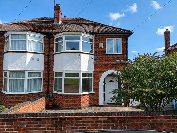 3 Bedroom Semi-Detached House To Rent In Asquith Boulevard, Leicester, LE2