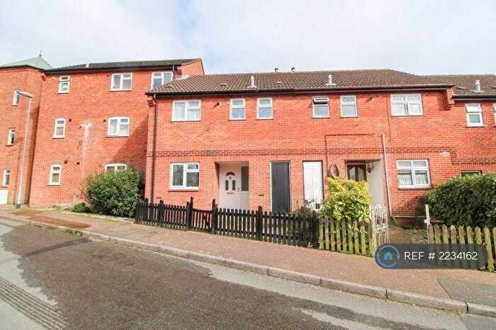 3 Bedroom Terraced House To Rent In Swafield Street, Norwich, NR5