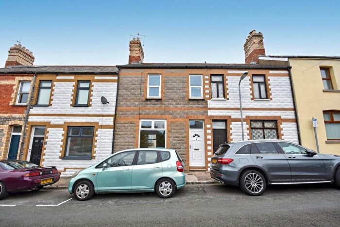 3 Bedroom Terraced House For Sale In Railway Terrace, Penarth, CF64