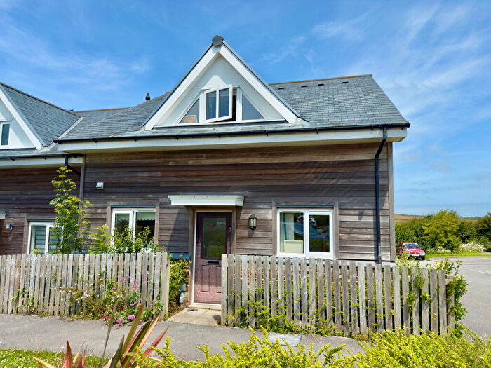 3 Bedroom End Of Terrace House For Sale In Trevone, PL28