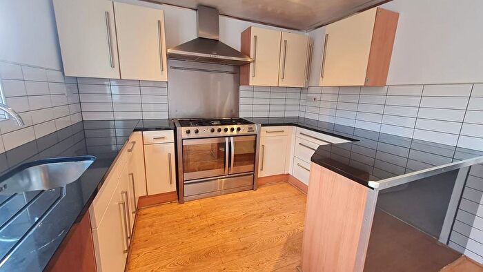3 Bedroom Property To Rent In Elm Road, Dewsbury Moor, Dewsbury, WF13