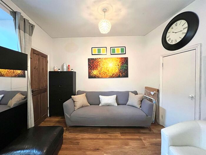 3 Bedroom Property To Rent In Higham Hill Road, London, E17