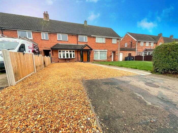 Houses for sale & to rent in B75 7LX, Falcon Lodge Crescent, Sutton