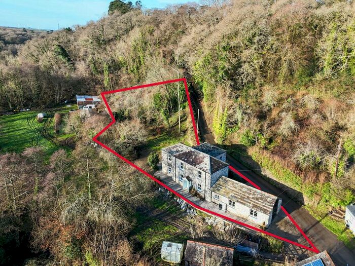 3 Bedroom Detached House To Rent In Egloshayle, PL27