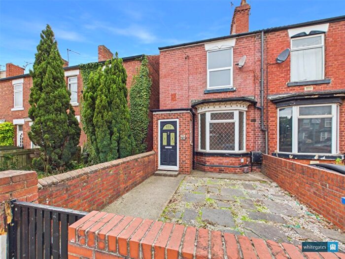 3 Bedroom Semi-Detached House To Rent In Bentley Road, Doncaster, South Yorkshire, DN5