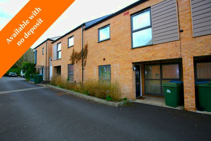 3 Bedroom Terraced House To Rent In Townhill, Southampton, SO18