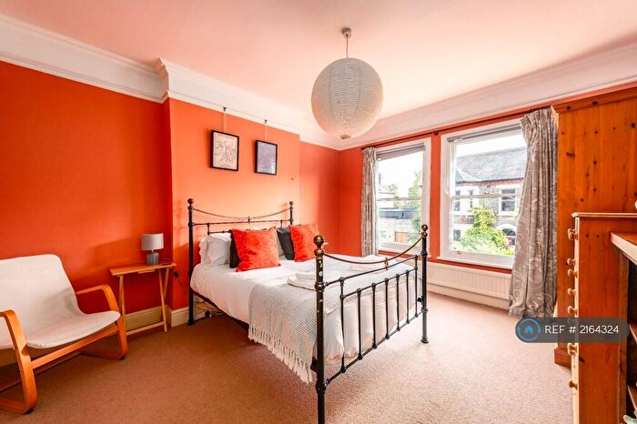 5 Bedroom Semi-Detached House To Rent In Glisson Road, Cambridge, CB1