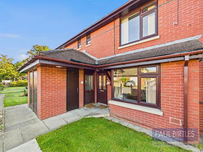 1 Bedroom Property For Sale In Malvern Avenue, Urmston, Trafford, M41