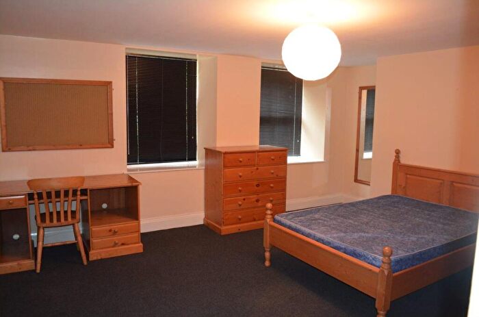 6 Bedroom Apartment To Rent In North Terrace, Newcastle Upon Tyne, NE2
