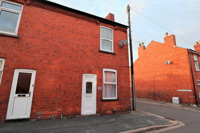 2 Bedroom End Of Terrace House To Rent In Bell Street, Lincoln, LN5
