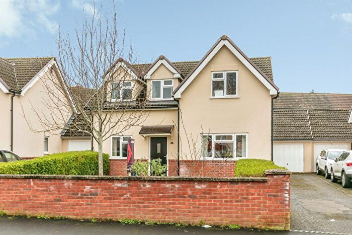 4 Bedroom Detached House For Sale In Okebourne Road, Bristol, BS10