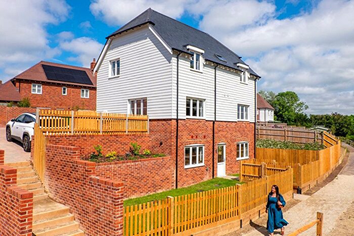 4 Bedroom Detached House For Sale In Hillbury Fields, Ticehurst, TN5